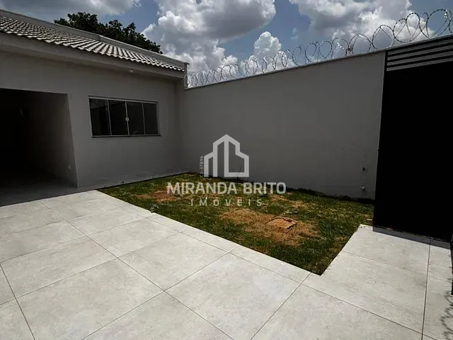 Casa 3 quartos e 2 banheiros, à venda, no bairro Setor Central em Aparecida de Goiânia