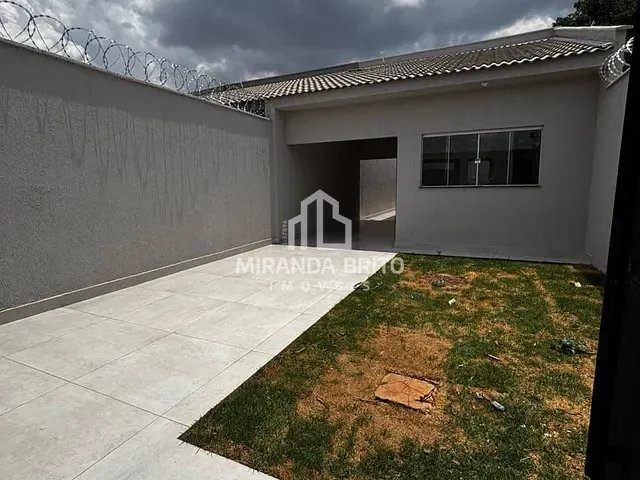 Casa 3 quartos e 2 banheiros, à venda, no bairro Setor Central em Aparecida de Goiânia