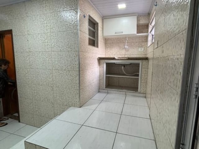 Casa com 300m², para alugar, no bairro Vila Celeste em São Paulo