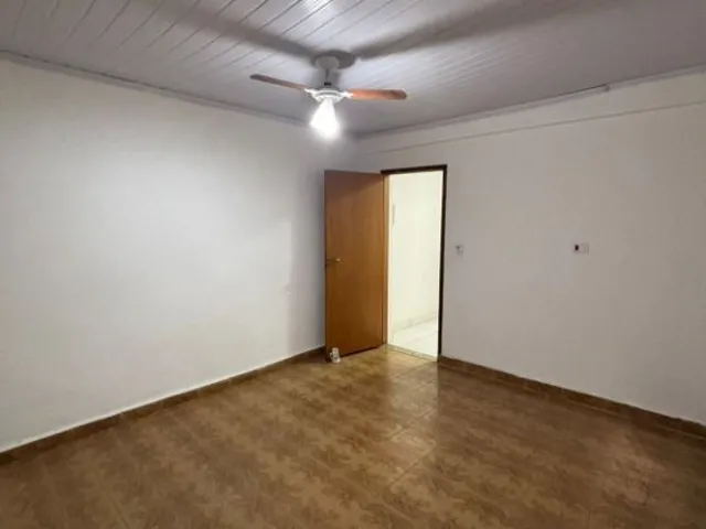 Casa com 300m², para alugar, no bairro Vila Celeste em São Paulo