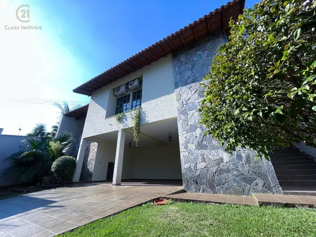 Casa com 250m² 3 quartos e 3 banheiros, à venda, no bairro Araxá em Londrina