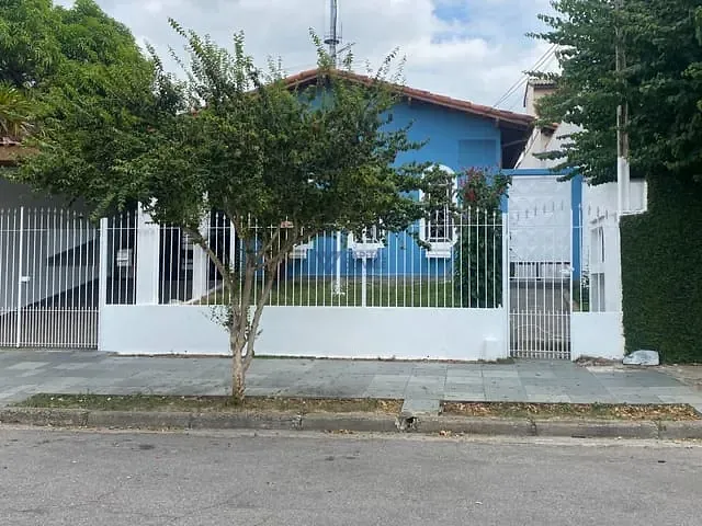 Casa com 250m² 3 quartos e 3 banheiros, à venda, no bairro Jardim das Indústrias em São José dos Campos