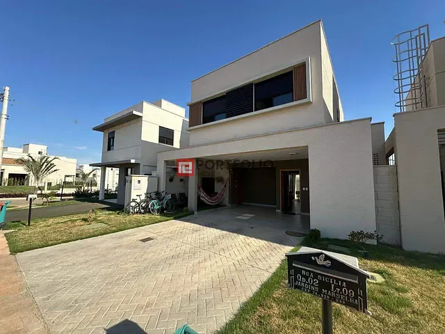Casa com 201m² 3 quartos e 4 banheiros, à venda, no bairro Jardins Marselha em Aparecida de Goiânia