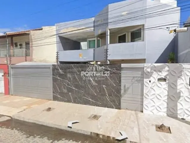 Casa com 260m² 4 quartos e 4 banheiros, à venda, no bairro Areia Branca em Petrolina