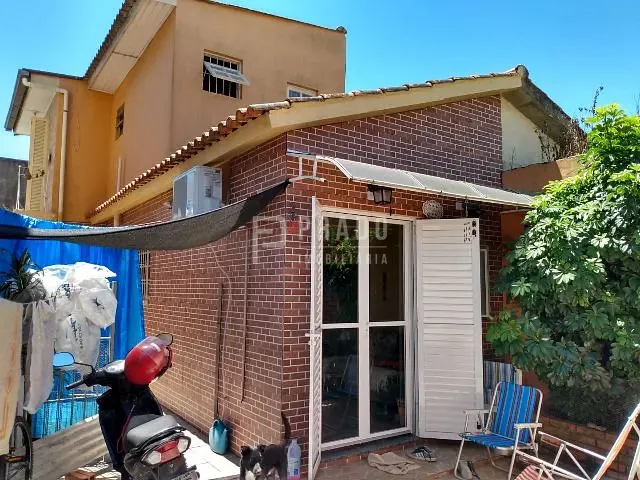 Casa com 84m² 2 quartos e 1 banheiro, à venda, no bairro Jardim das Tradiçoes em Pelotas