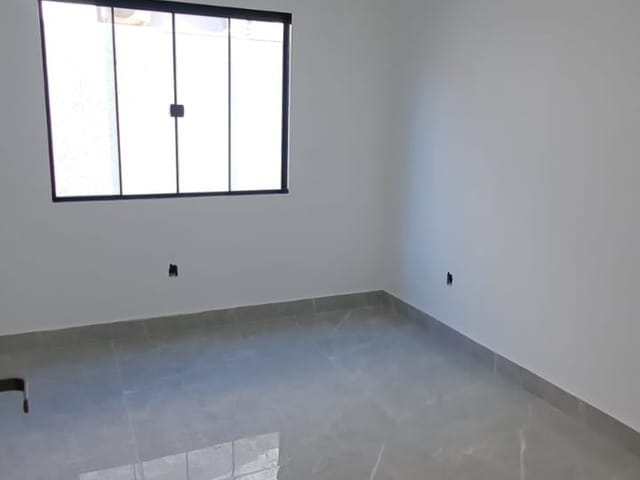 Casa 4 quartos e 3 banheiros, à venda, no bairro Extensão do Bosque em Rio das Ostras