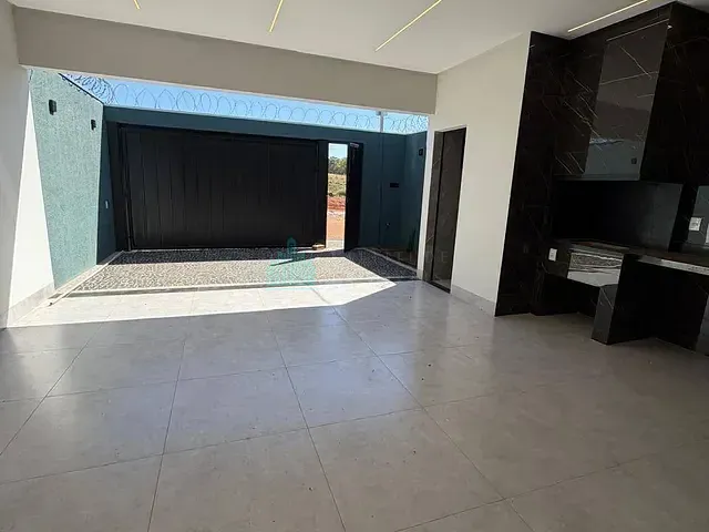 Casa 2 quartos e 2 banheiros, à venda, no bairro Goianiense em Catalão