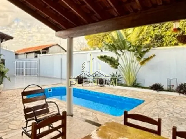 Casa com 430m² 3 quartos e 4 banheiros, à venda, no bairro Vila Indaiá em Rio Claro