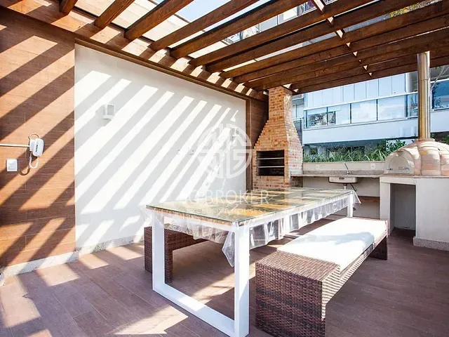 Casa 5 quartos e 5 banheiros, à venda, no bairro Recreio dos Bandeirantes em Rio de Janeiro