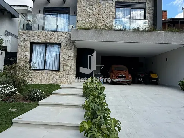 Casa com 340m² 4 quartos e 5 banheiros, à venda, no bairro Alphaville em Santana de Parnaíba