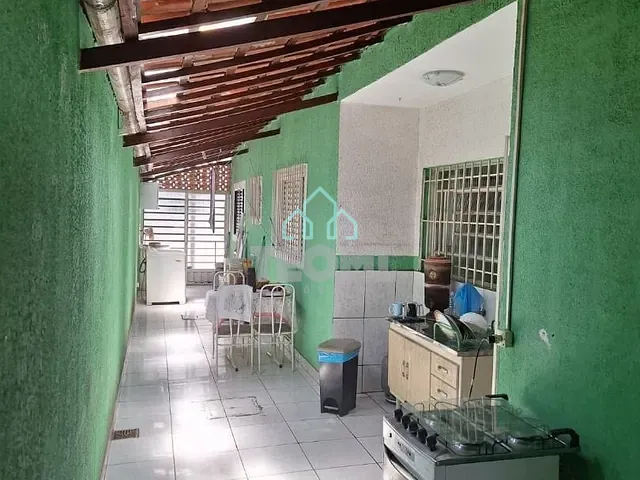 Casa com 250m² 3 quartos e 2 banheiros, à venda, no bairro São Gonçalo em Taubaté
