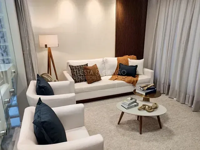 Casa com 226m² 3 quartos e 3 banheiros, à venda, no bairro Orleans em Curitiba