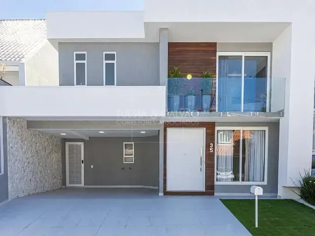 Casa com 226m² 3 quartos e 3 banheiros, à venda, no bairro Orleans em Curitiba