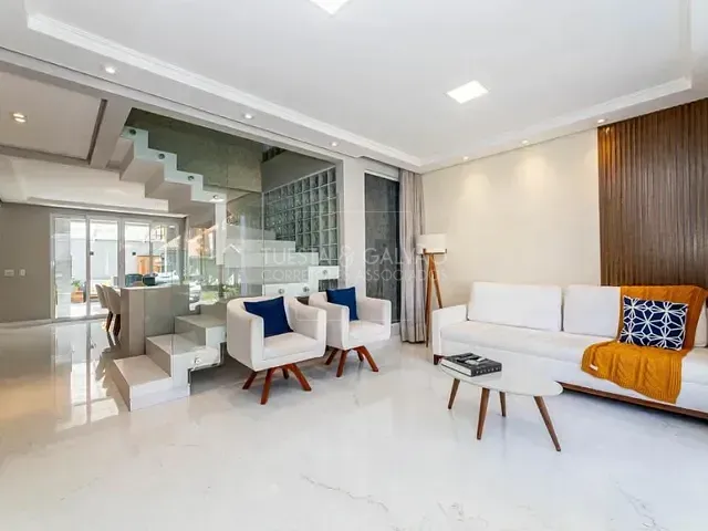 Casa com 226m² 3 quartos e 3 banheiros, à venda, no bairro Orleans em Curitiba