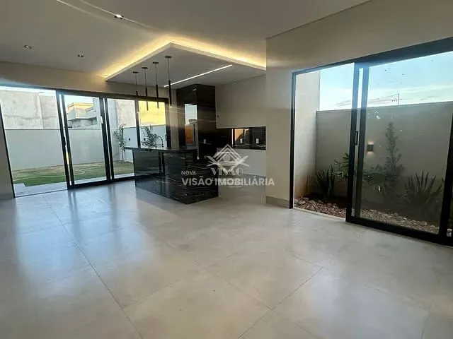 Casa com 360m², à venda, no bairro Residencial Paris em Sinop
