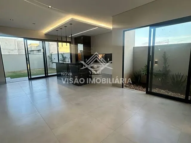 Casa com 360m², à venda, no bairro Residencial Paris em Sinop