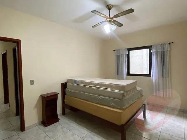 Sobrado com 127m² 3 quartos e 3 banheiros, à venda, no bairro Boqueirão em Praia Grande