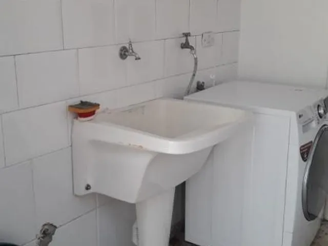 Casa com 310m², à venda ou para alugar, no bairro Vila Bastos em Santo André