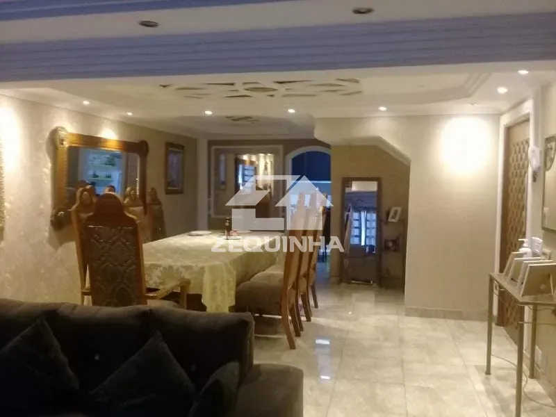 Casa, 3 quartos, 191 m² - Foto 1