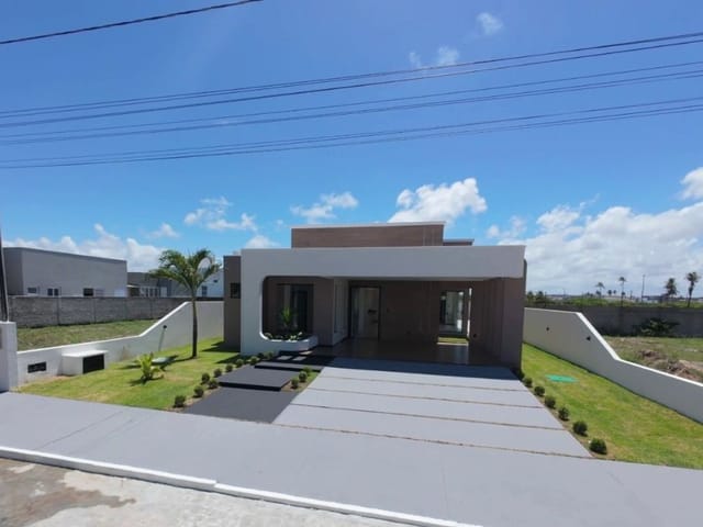 Casa com 450m² 3 quartos e 3 banheiros, à venda, no bairro Zona de Expansão em Aracaju