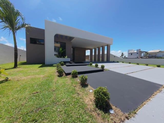 Casa com 450m² 3 quartos e 3 banheiros, à venda, no bairro Zona de Expansão em Aracaju