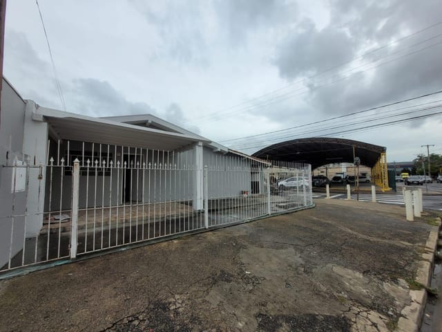 Casa com 161m² 2 quartos e 1 banheiro, para alugar, no bairro Jardim Califórnia em Indaiatuba