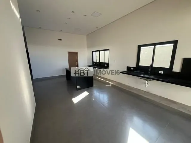 Casa com 402m² 3 quartos e 4 banheiros, à venda, no bairro Piratininga em Piratininga