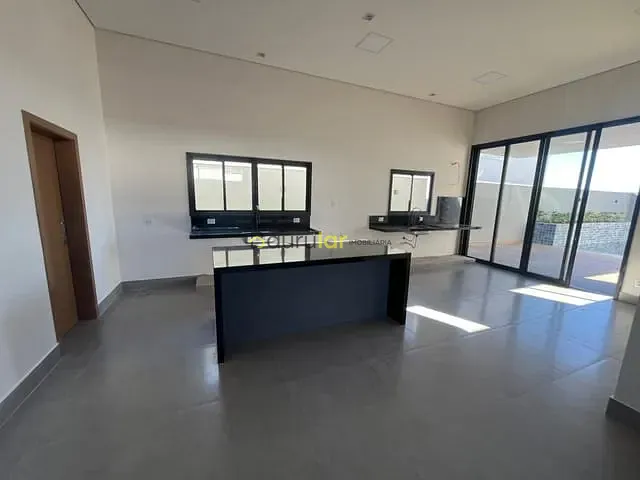 Casa com 402m² 3 quartos e 4 banheiros, à venda, no bairro Piratininga em Piratininga