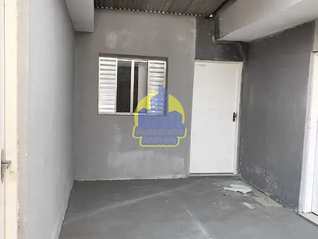 Casa com 70m² 2 quartos e 1 banheiro, à venda, no bairro Umuarama em Osasco