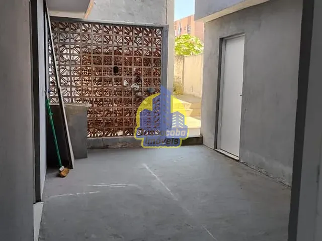 Casa com 70m² 2 quartos e 1 banheiro, à venda, no bairro Umuarama em Osasco