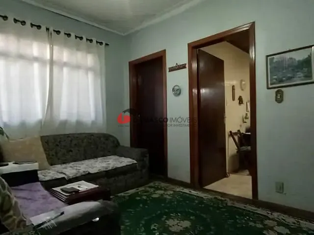 Casa com 135m² 3 quartos e 1 banheiro, à venda, no bairro Santa Maria em São Caetano do Sul