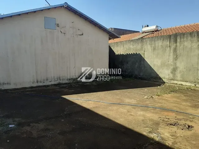 Casa com 250m² 2 quartos e 1 banheiro, à venda, no bairro Jardim Itália II em Uberaba