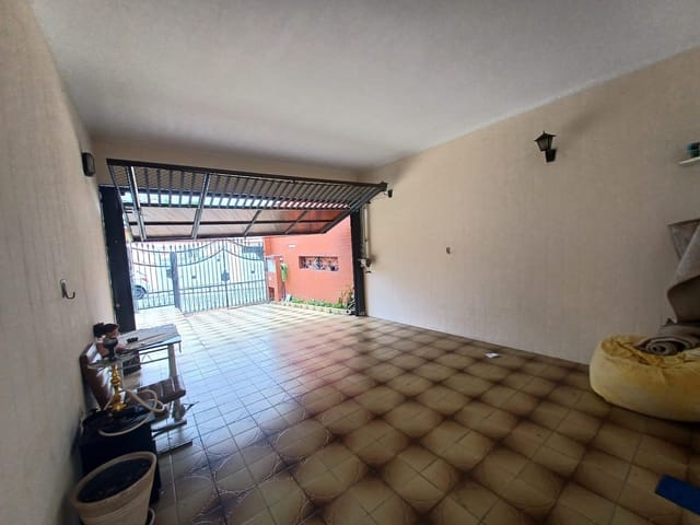 Casa com 230m² 3 quartos e 2 banheiros, à venda, no bairro Vila Olinda em São Paulo