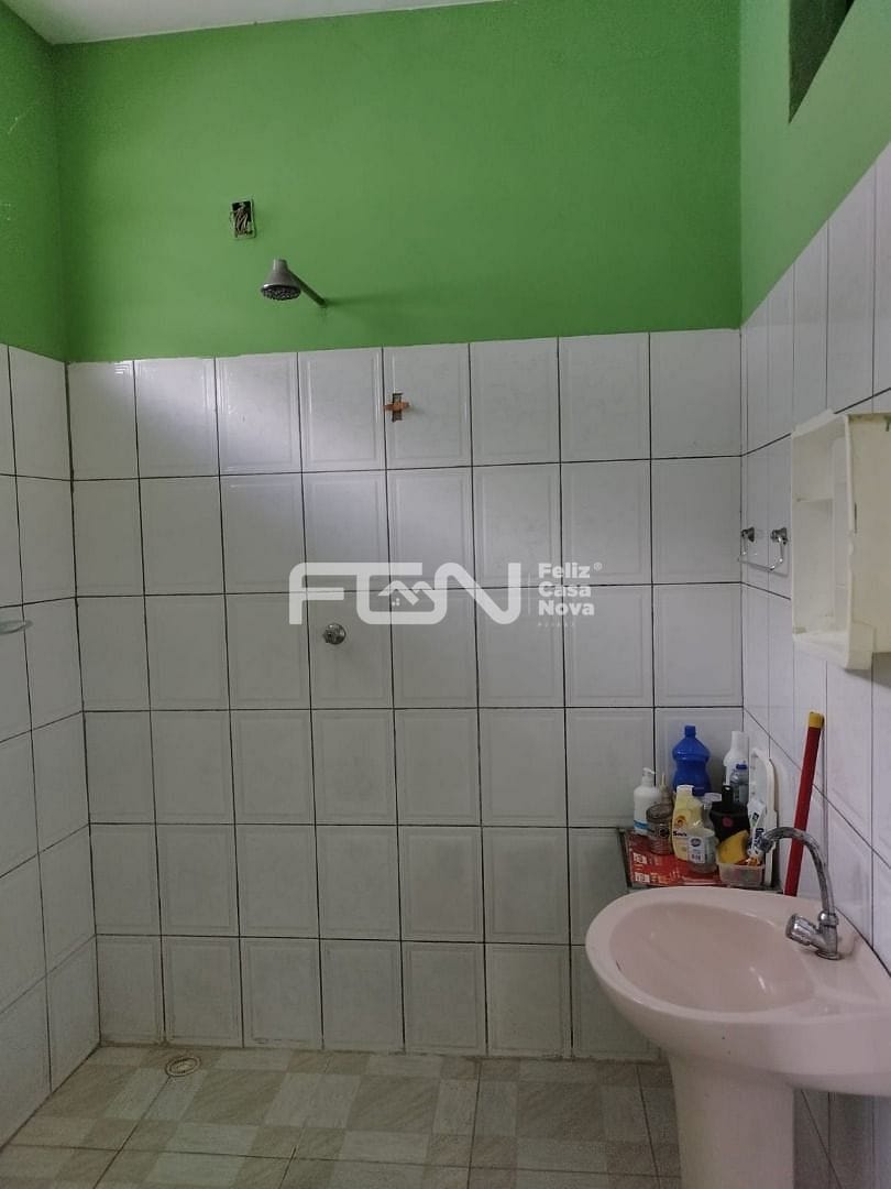Casa à venda com 5 quartos, 10m² - Foto 16