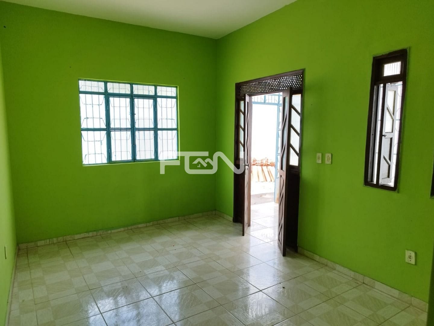 Casa à venda com 5 quartos, 10m² - Foto 5