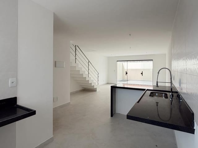 Casa 3 quartos e 4 banheiros, à venda, no bairro Solar do Porto em Serra
