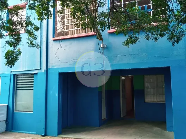 Casa com 414m² 5 quartos e 2 banheiros, à venda ou para alugar, no bairro Centro em Pelotas