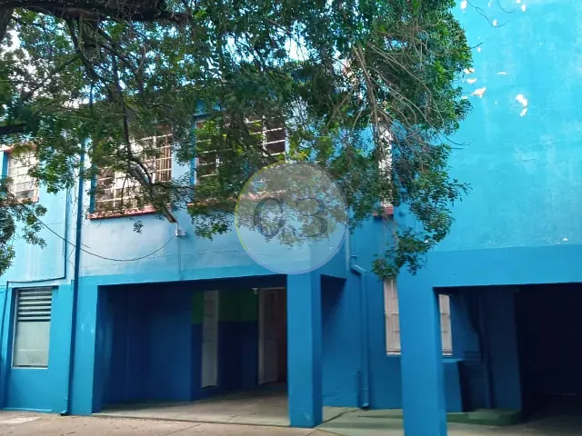 Casa com 414m² 5 quartos e 2 banheiros, à venda ou para alugar, no bairro Centro em Pelotas