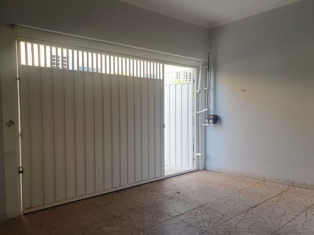 Casa com 128m² 2 quartos e 3 banheiros, à venda, no bairro João Crevelaro em Birigui