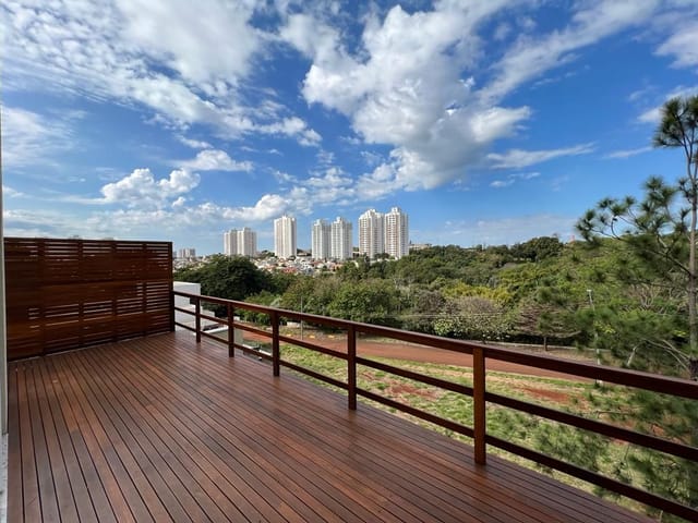Casa com 360m² 4 quartos e 5 banheiros, à venda, no bairro Residencial José Lázaro Gouvea em Londrina