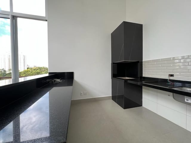 Casa com 360m² 4 quartos e 5 banheiros, à venda, no bairro Residencial José Lázaro Gouvea em Londrina