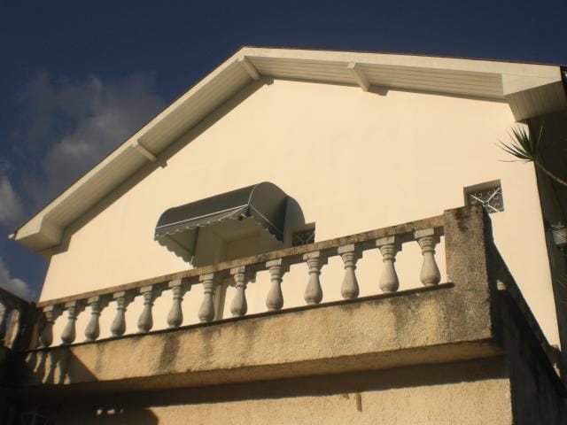 Casa com 900m² 7 quartos e 1 banheiro, à venda, no bairro Centro em Petrópolis