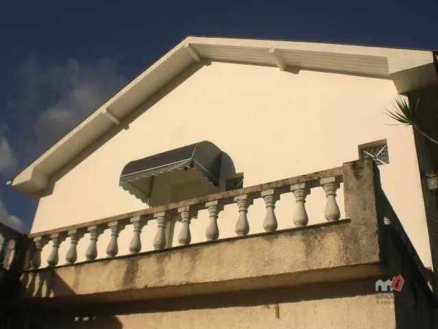 Casa com 900m² 7 quartos e 1 banheiro, à venda, no bairro Centro em Petrópolis