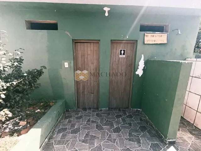 Casa com 1756m² 4 quartos e 1 banheiro, para alugar, no bairro Jardim Itapoã em Santana de Parnaíba