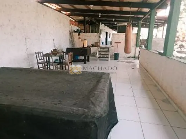 Casa com 1756m² 4 quartos e 1 banheiro, para alugar, no bairro Jardim Itapoã em Santana de Parnaíba