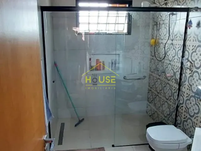 Casa com 250m², à venda, no bairro Vila Anna em Votuporanga