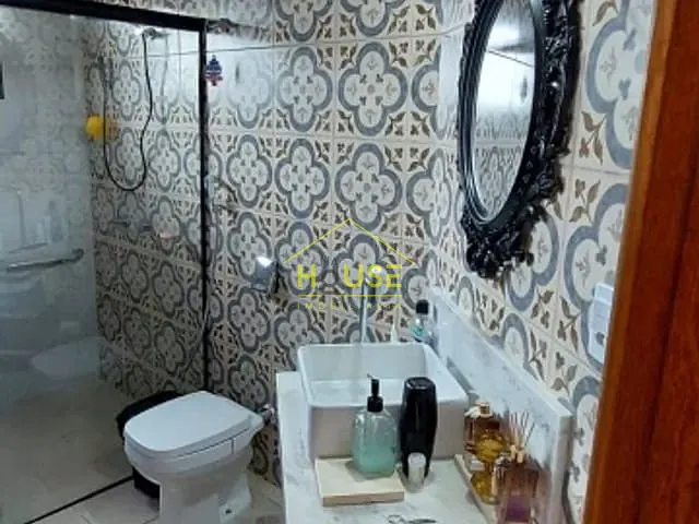 Casa com 250m², à venda, no bairro Vila Anna em Votuporanga