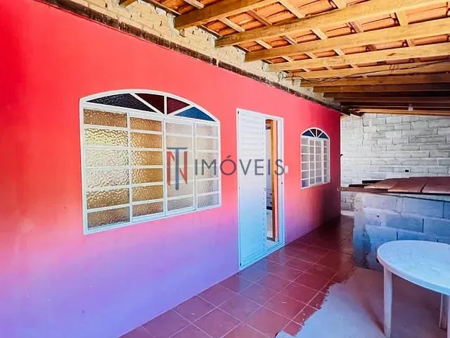 Casa com 288m² 2 quartos e 2 banheiros, à venda ou para alugar, no bairro Jardim Sudo em Piracaia