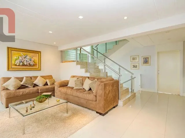 Casa com 394m² 5 quartos e 5 banheiros, à venda, no bairro São Braz em Curitiba