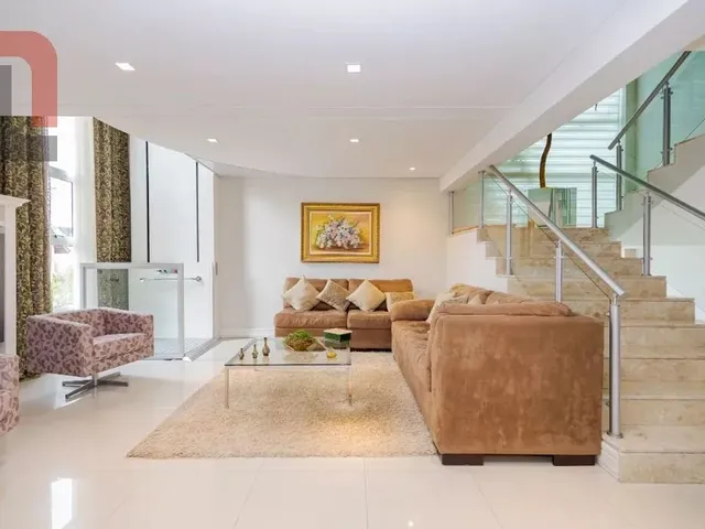 Casa com 394m² 5 quartos e 5 banheiros, à venda, no bairro São Braz em Curitiba